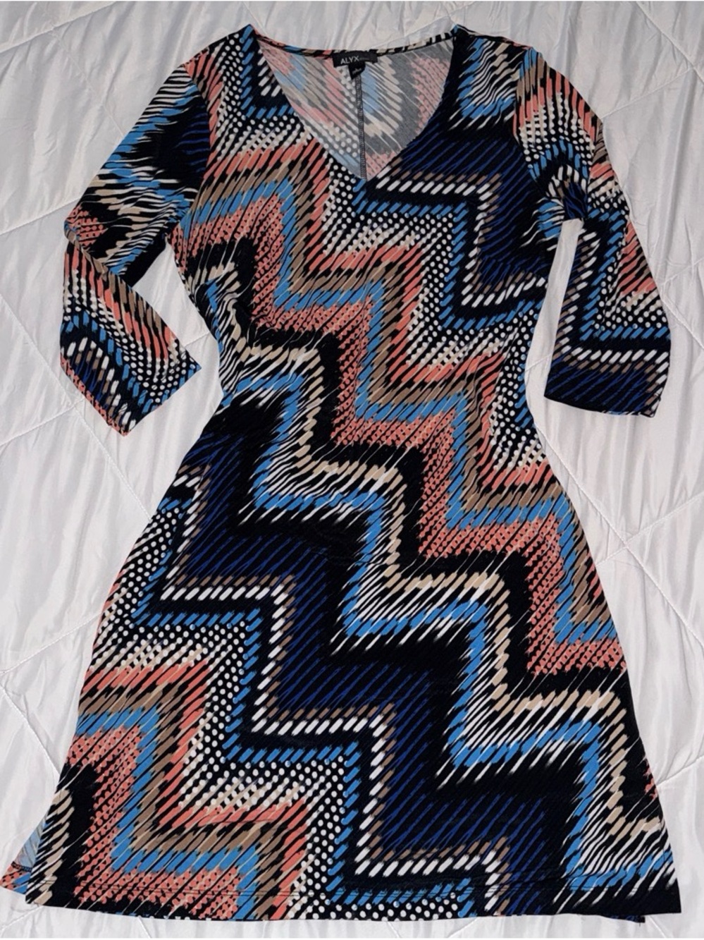 ALYX Zigzag V-Neck Long Sleeve Dress in Navy, Coral, Light Blue & Cream